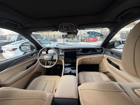 Used 2022 Jeep Grand Cherokee Limited 4xe w/ Luxury Tech Group II image 44