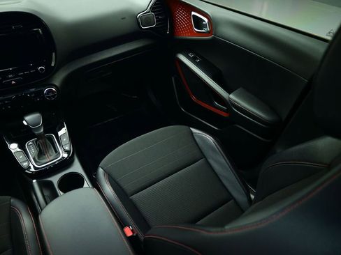 Used 2022 Kia Soul Turbo image 46