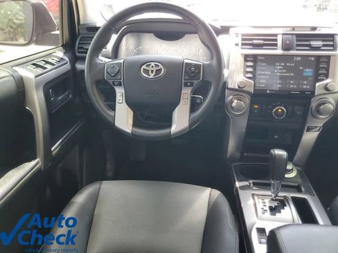 Used 2020 Toyota 4Runner SR5 Premium w/ Moonroof Package AWD/4WD image 17