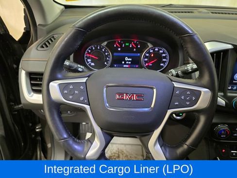 Used 2020 GMC Terrain SLT w/ Preferred Package image 18