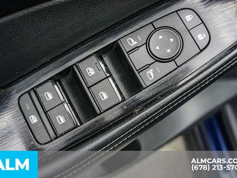 Used 2025 Nissan Rogue SV image 47