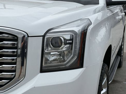 Used 2018 GMC Yukon SLT w/ Premium Edition image 11