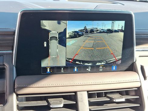 Used 2022 GMC Yukon SLT w/ SLT Luxury Package image 20