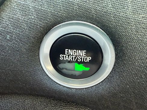 Used 2017 Chevrolet Malibu LT w/ Driver Confidence Package image 22