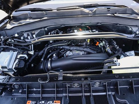 New 2026 Ford Explorer ST-Line w/ ST-Line Street Pack image 27