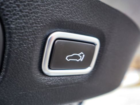 Used 2021 Kia Stinger GT2 image 37