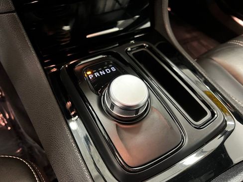 Used 2023 Chrysler 300 S image 21