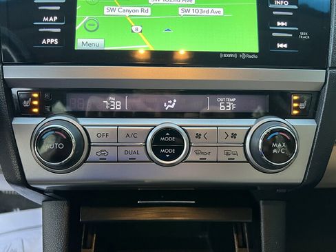 Used 2016 Subaru Outback 2.5i Limited image 19