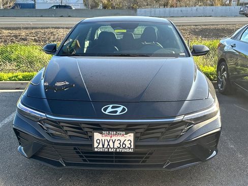 Certified 2025 Hyundai Elantra Sport w/ Cargo Package image 5