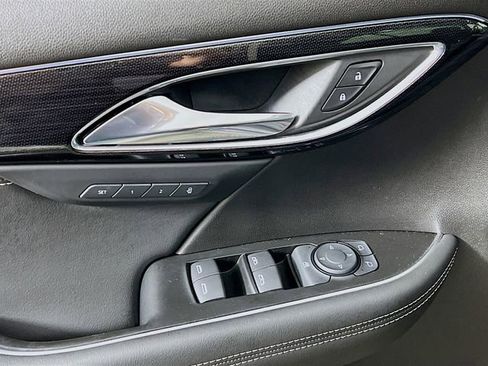 Used 2023 Buick Envision Essence w/ Sport Touring Package AWD/4WD image 31
