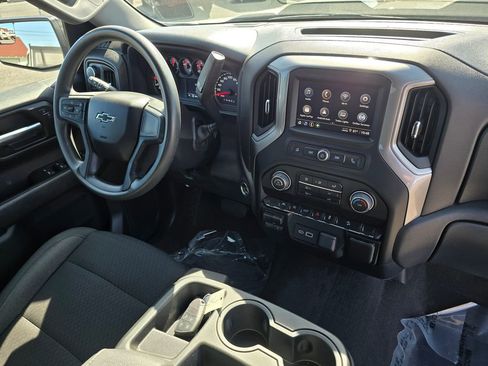 Used 2024 Chevrolet Silverado 1500 Custom Trail Boss image 11