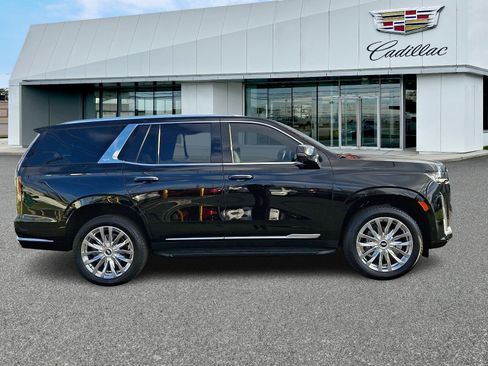 Certified 2024 Cadillac Escalade Premium Luxury image 6