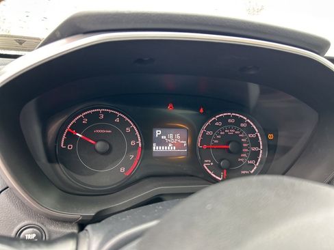 Used 2018 Subaru Crosstrek 2.0i Premium w/ Moonroof Package image 10