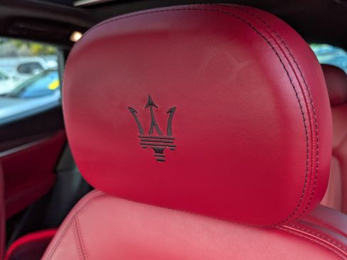 Used 2022 Maserati Levante GT image 24