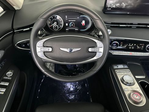 Used 2023 Genesis GV70 2.5T w/ Select Package AWD/4WD image 13