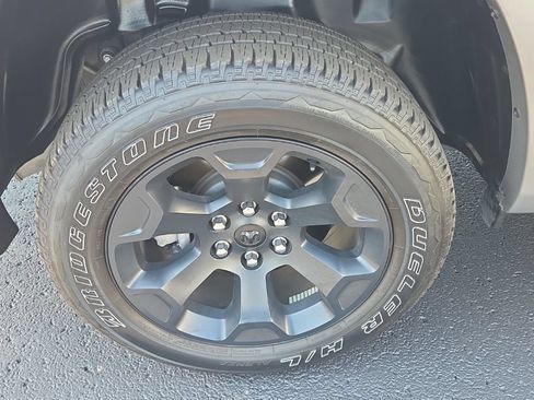 Used 2025 RAM 1500 Big Horn AWD/4WD image 11