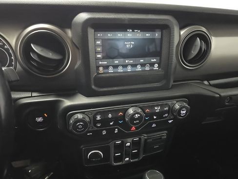 Used 2020 Jeep Gladiator Sport w/ Quick Order Package 24S image 24