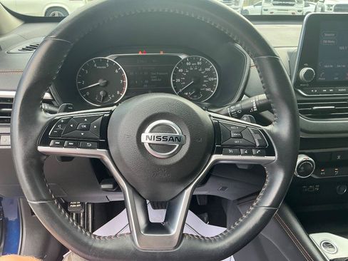 Used 2020 Nissan Altima 2.5 SR FWD image 13