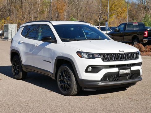 New 2026 Jeep Compass Latitude AWD/4WD image 2