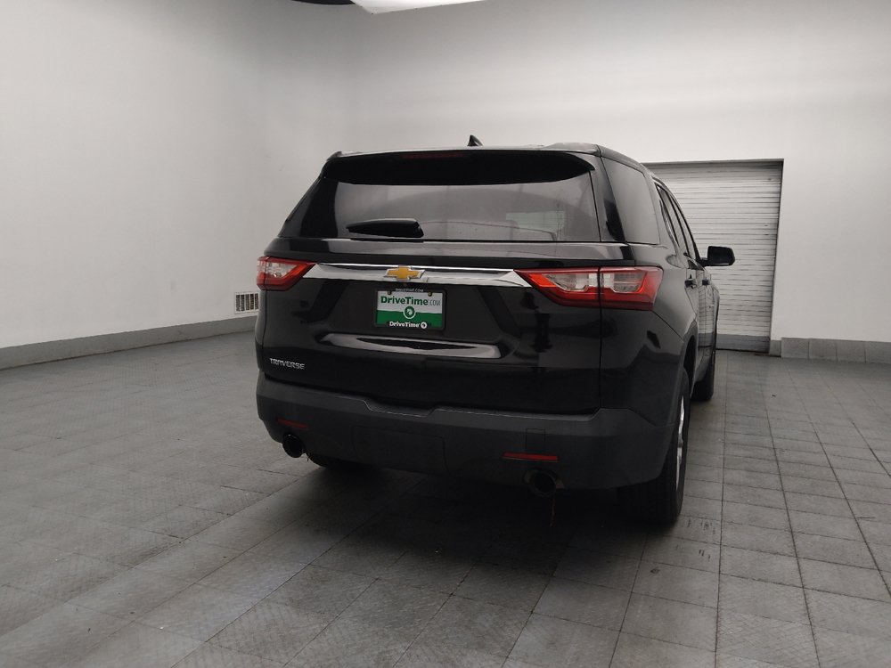 Used 2021 Chevrolet Traverse LS FWD image 9