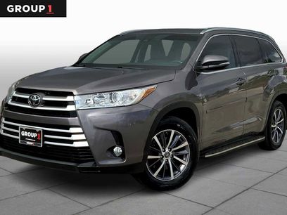 Used 2017 Toyota Highlander XLE