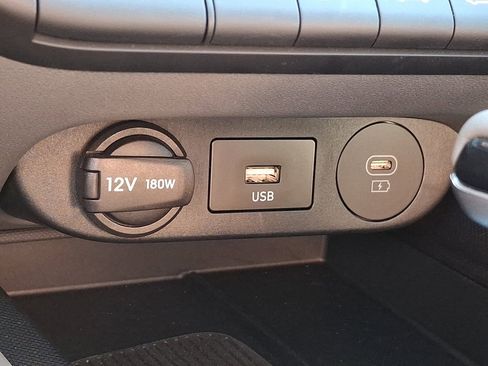 Certified 2025 Hyundai Elantra SEL FWD image 26