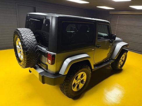 Used 2014 Jeep Wrangler Sahara AWD/4WD image 30