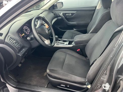 Used 2014 Nissan Altima 2.5 S w/ Sport Value Package FWD image 10