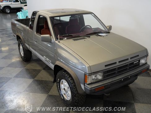 Used 1989 Nissan Pickup 4x4 King Cab V6 image 36