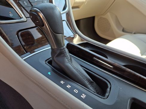 Used 2014 Buick LaCrosse Leather image 16