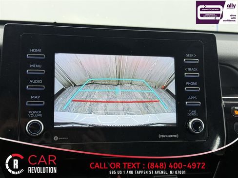 Used 2023 Toyota Camry SE image 17