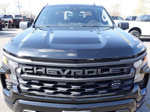 Used 2023 Chevrolet Silverado 1500 Custom w/ LPO, Dark Essentials Package image 6