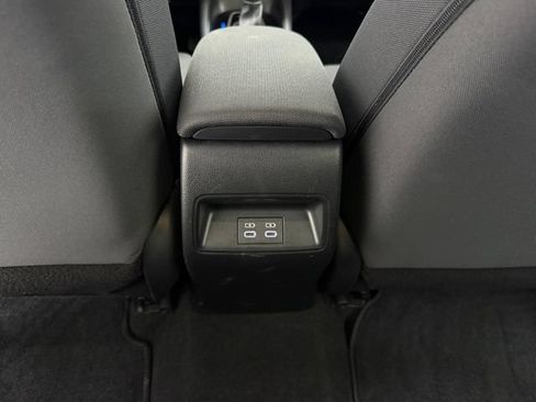 Used 2024 Toyota Corolla LE FWD image 32