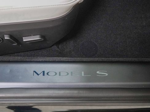 Used 2023 Tesla Model S Plaid image 50