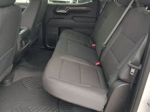 Used 2024 Chevrolet Silverado 1500 LT Trail Boss w/ Convenience Package II image 19