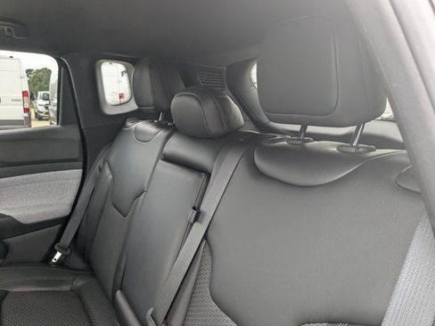 Used 2018 Jeep Compass Limited w/ Navigation Group FWD image 15