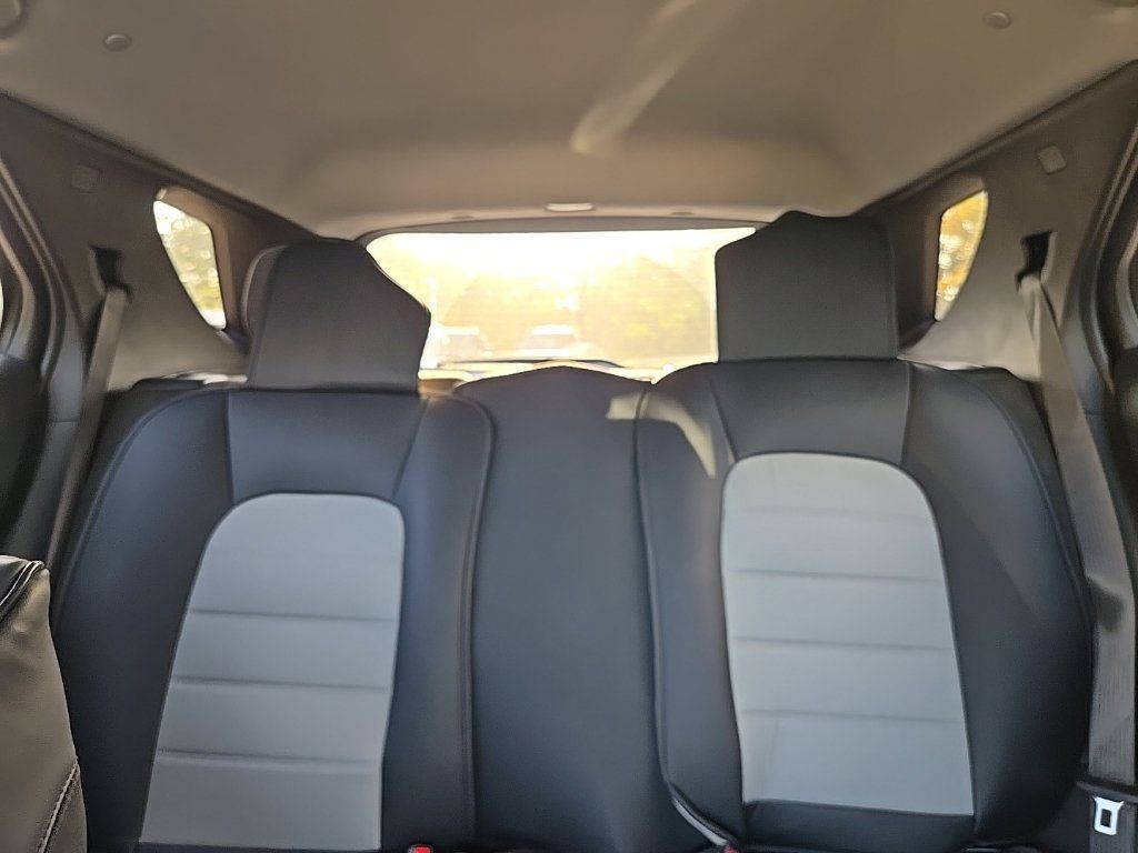 Used 2024 Chevrolet Equinox LT AWD/4WD image 30