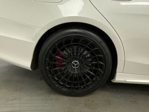 Used 2014 Mercedes-Benz S 550 Sedan image 18