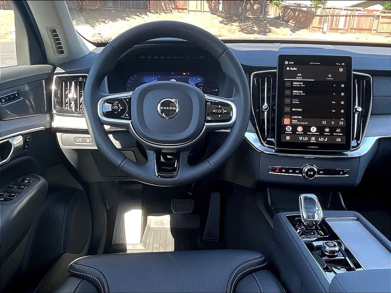 New 2026 Volvo XC90 T8 Ultra w/ Protection Package AWD/4WD image 15