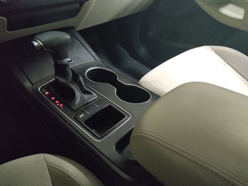 Used 2019 Kia Sorento FWD image 26