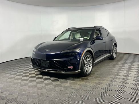 Used 2025 Genesis GV60 Advanced image 4