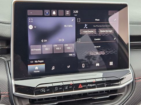 Used 2024 Jeep Compass Trailhawk image 20