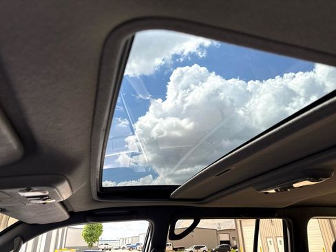 Used 1998 Toyota Land Cruiser image 35