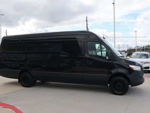 Used 2020 Mercedes-Benz Sprinter 3500 image 6