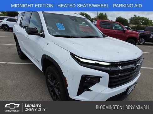 Used 2024 Chevrolet Traverse LT w/ Midnight/Sport Edition FWD image 1