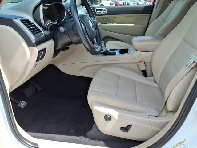 Used 2022 Jeep Grand Cherokee Laredo E w/ Security & Convenience Group AWD/4WD image 8