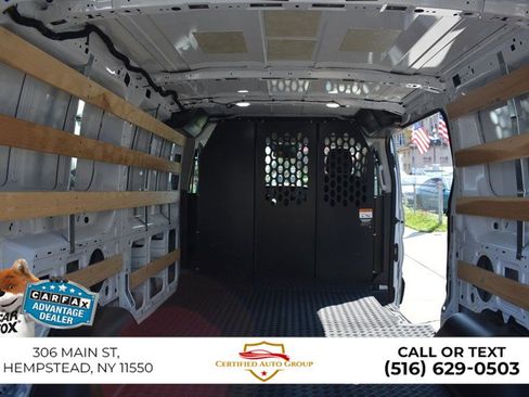 Used 2025 Ford Transit 250 Low Roof RWD image 28