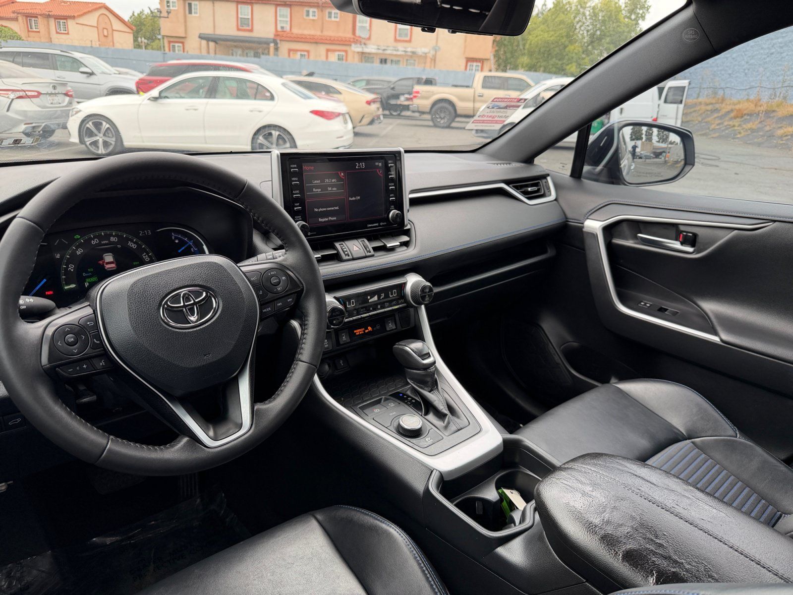 Used 2020 Toyota RAV4 XSE w/ XSE Grade Weather Package AWD/4WD image 17