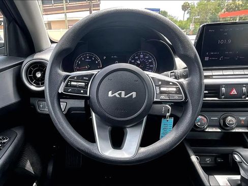 Used 2023 Kia Forte LXS w/ LXS Technology Package FWD image 5