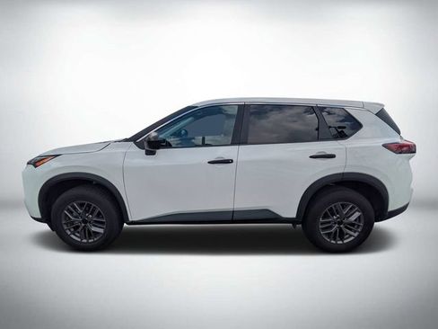 Used 2024 Nissan Rogue S AWD/4WD image 7